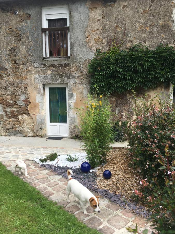 Ferme Gite Equestre En Charente Confolens Kültér fotó